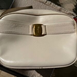 Salvatore Ferragamo  A214183